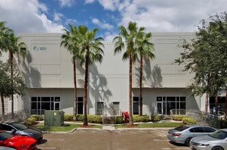 3500 SW 20th St, Pembroke Park, FL à louer Photo de l’immeuble– Image 2 sur 6