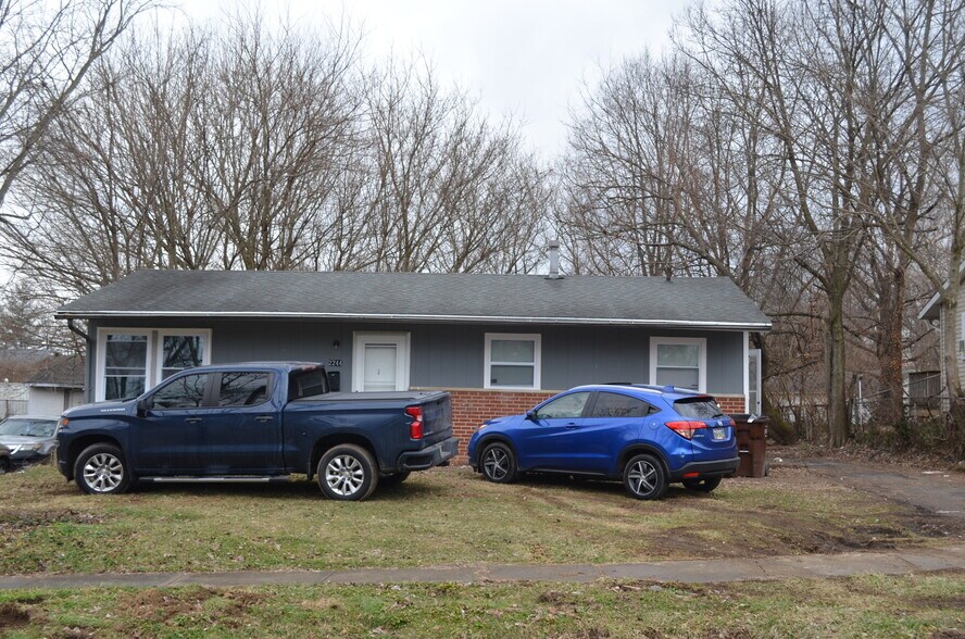 2244 Miles Rd, Cincinnati, OH à vendre - Photo principale – Image 1 sur 1