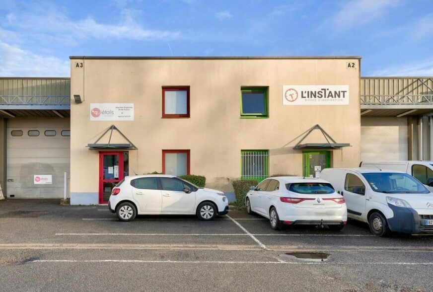 24 Rue Du Pre Des Aulnes, Pontault-Combault à louer - Photo de l’immeuble – Image 2 sur 9