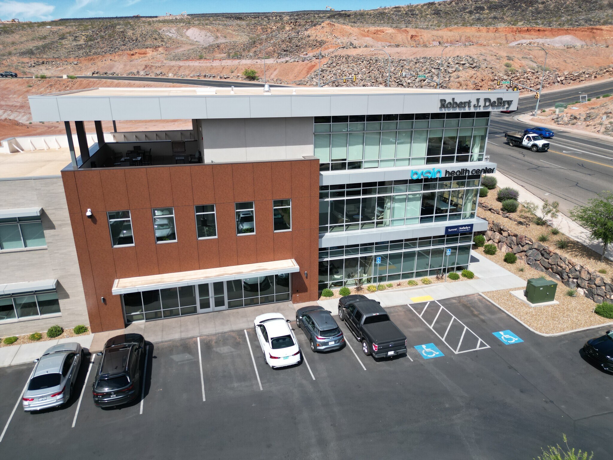 1333 Auto Mall Dr St, St George, UT à louer Photo de l’immeuble– Image 1 sur 21