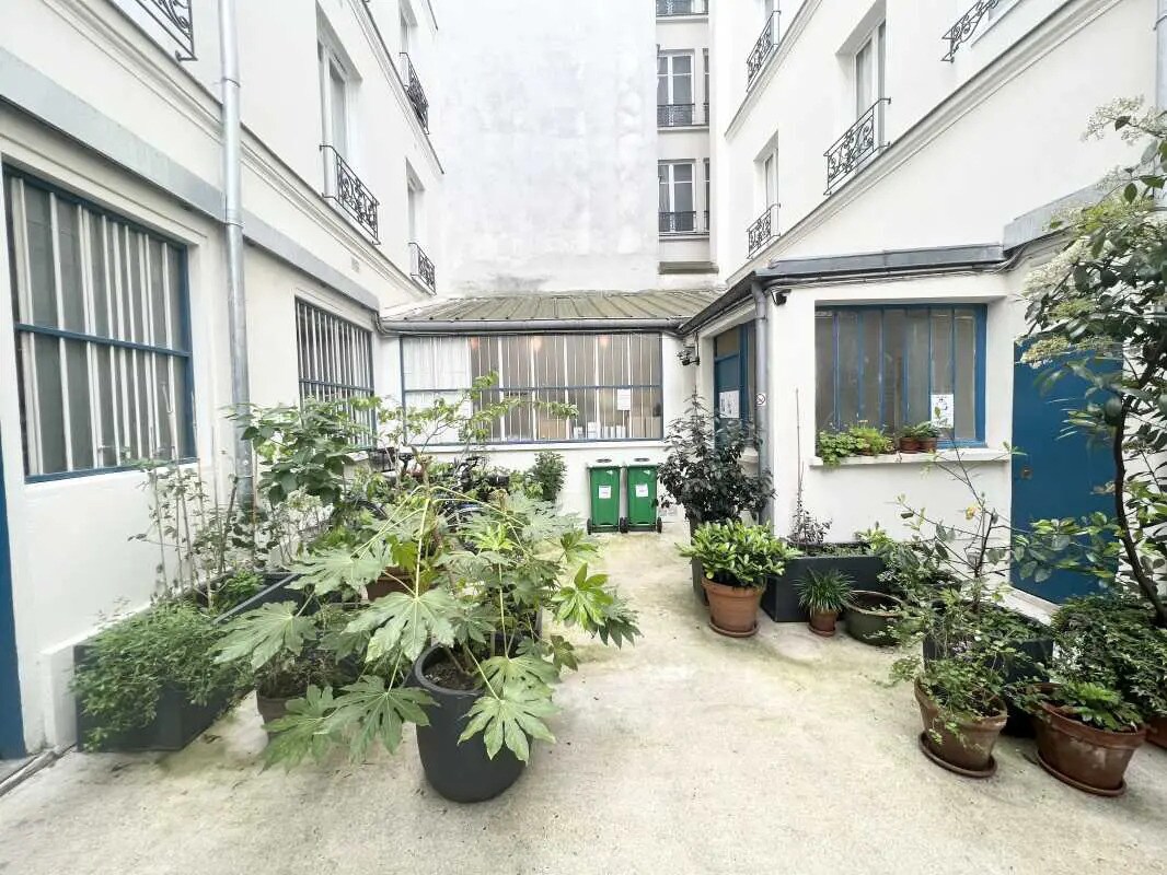 Bureau dans Paris à vendre Photo de l’immeuble– Image 1 sur 7