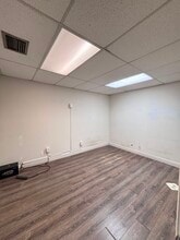 2101-2251 SW 59th Ave, West Park, FL à louer Photo intérieure– Image 2 sur 6