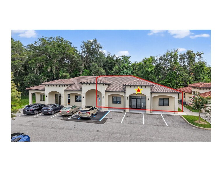 1307 Cleveland Avenue, Wildwood, FL à louer - Photo principale – Image 1 sur 9