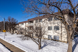 Plus de détails pour 4203 107 St NW, Edmonton, AB - Logement à vendre