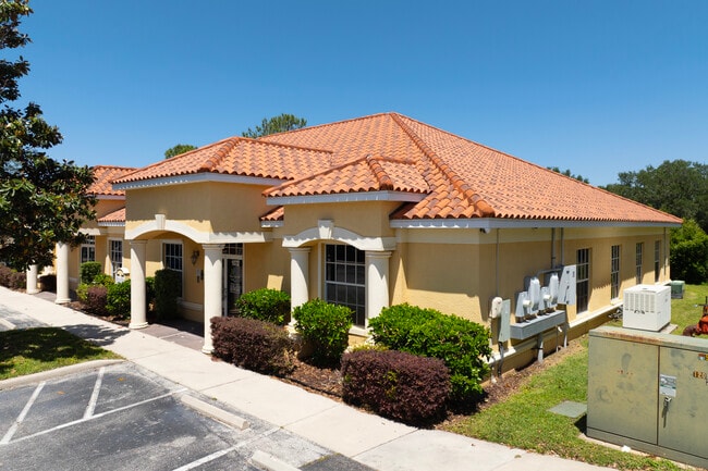 Plus de détails pour 1070-1072 E Brandon Blvd, Brandon, FL - Bureau/Médical à louer