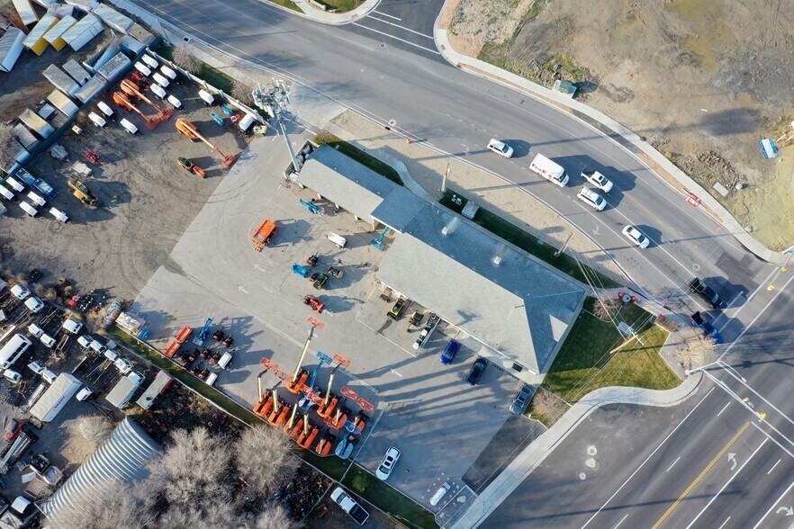 1299 W State Rd, Pleasant Grove, UT à vendre - Photo de l’immeuble – Image 2 sur 25