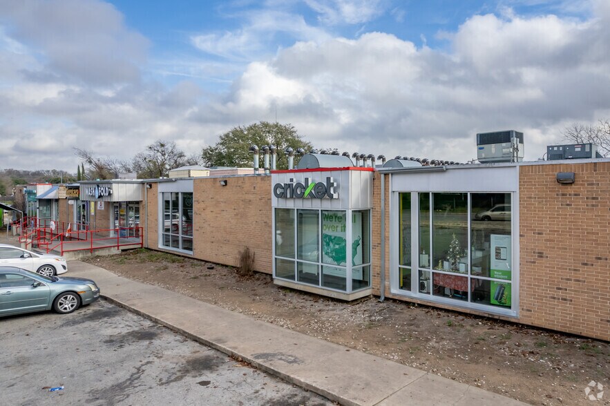9027 Northgate Blvd, Austin, TX à louer - Photo de l’immeuble – Image 1 sur 4