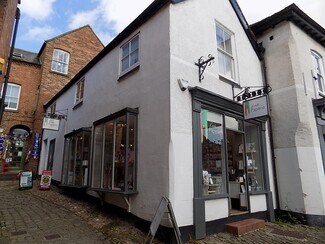 Plus de détails pour 19-23 St. John St, Ashbourne - Local commercial à louer