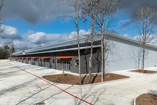 Plus de détails pour 3501 Pollok Dr, Conroe, TX - Industriel/Logistique à louer