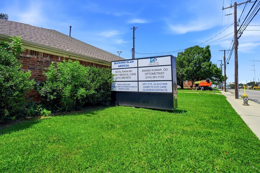 8202 Elam Rd, Dallas, TX à louer - Photo de l’immeuble – Image 3 sur 18