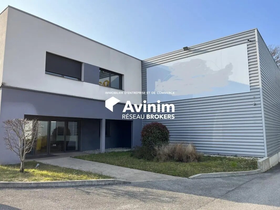 Local d’activités dans Chaponost à louer Photo de l’immeuble– Image 1 sur 19