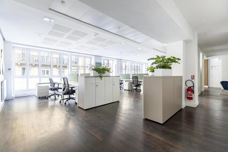 Bureau dans Paris à louer - Photo de l’immeuble – Image 1 sur 11