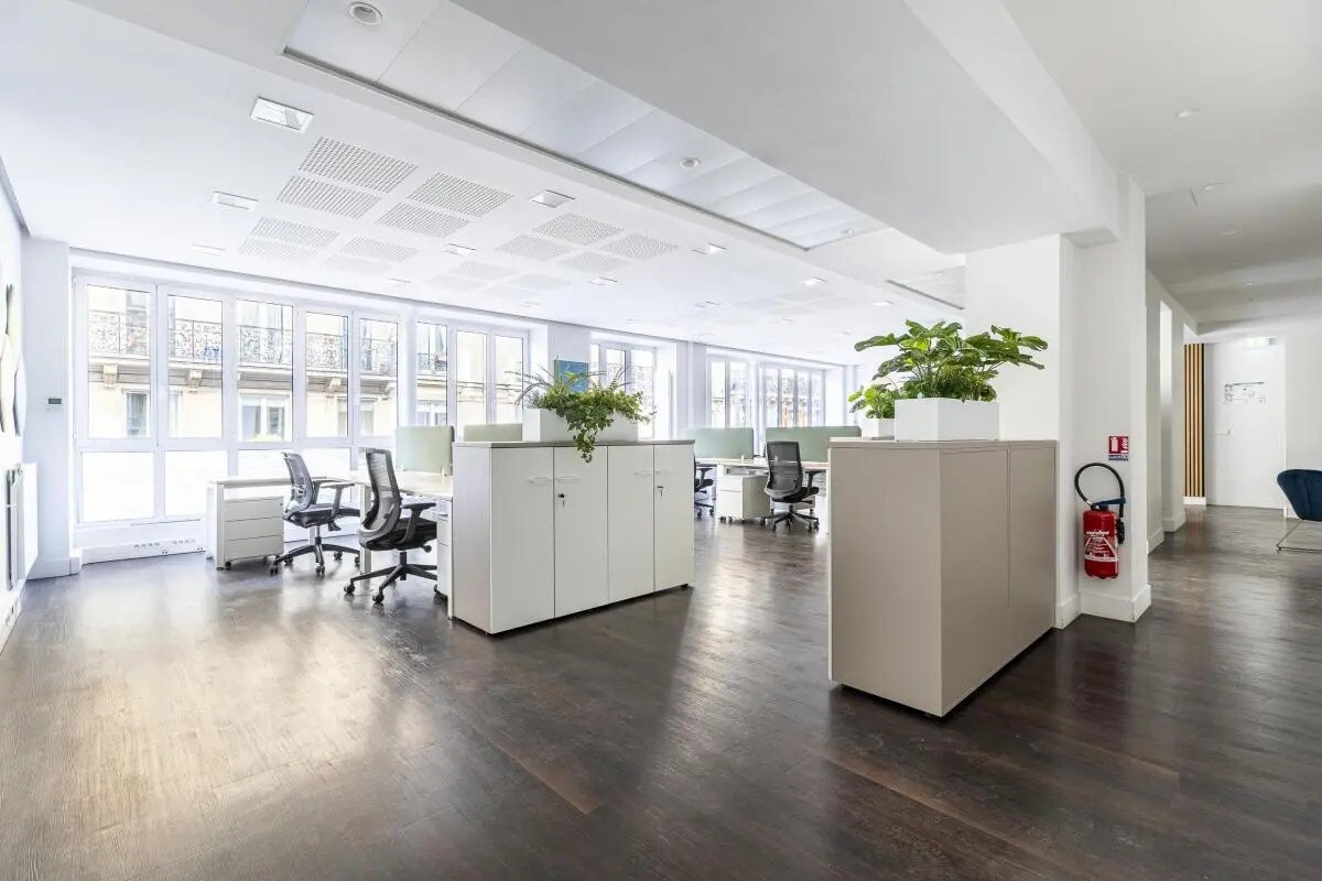 Bureau dans Paris à louer Photo de l’immeuble– Image 1 sur 12