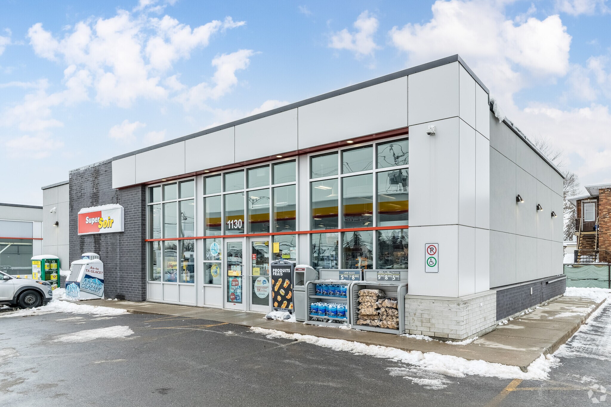 1130 Boul Monseigneur-Langlois, Salaberry-de-valleyfield, QC à vendre Photo principale– Image 1 sur 6