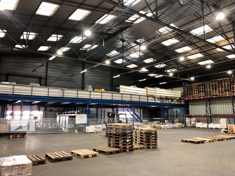 Industriel/Logistique dans Gennevilliers à louer - Photo de l’immeuble – Image 3 sur 4
