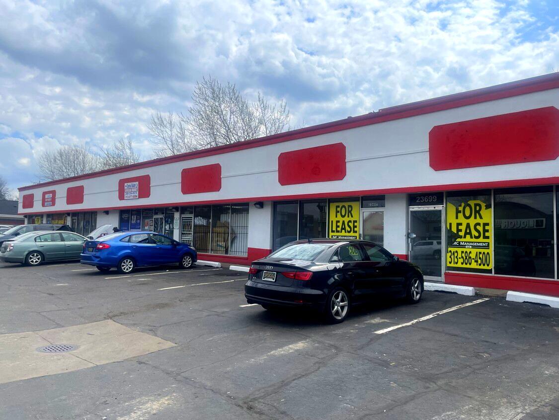 23675-23699 W Seven Mile Rd, Detroit, MI à louer Photo principale– Image 1 sur 3