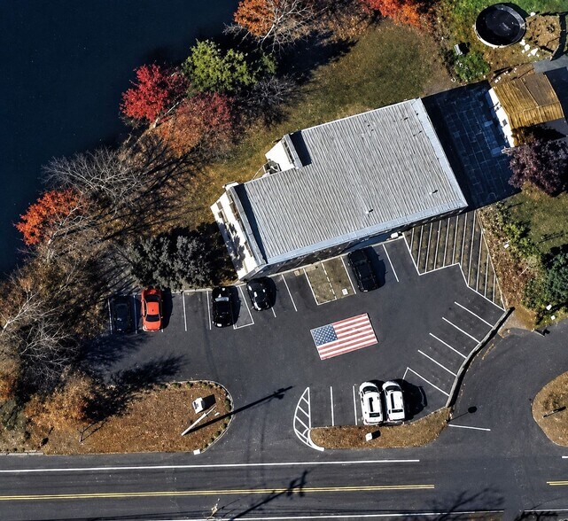 259 Wolcott Rd, Wolcott, CT à louer - Photo de l’immeuble – Image 2 sur 4
