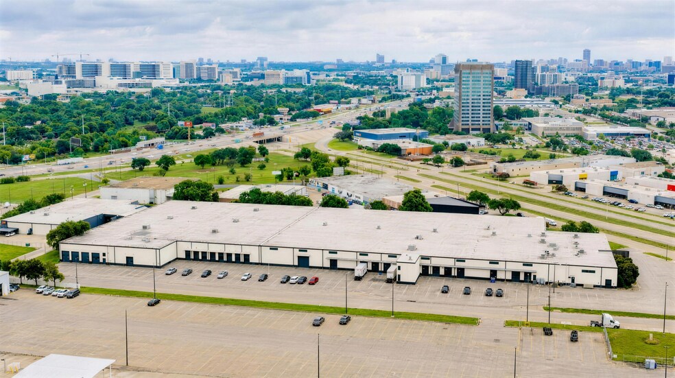 3191 Commonwealth Dr, Dallas, TX à vendre - Photo de l’immeuble – Image 1 sur 8