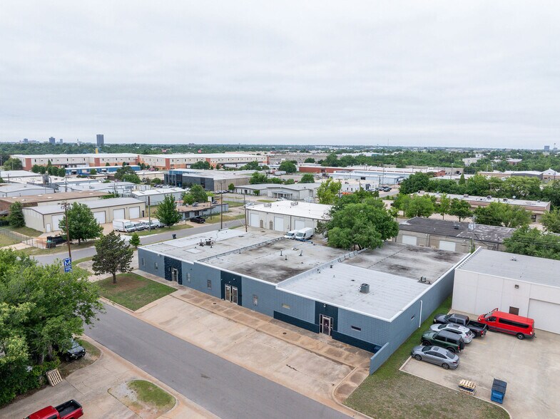 209-211 NE 38th St, Oklahoma City, OK à louer - Photo principale – Image 1 sur 3