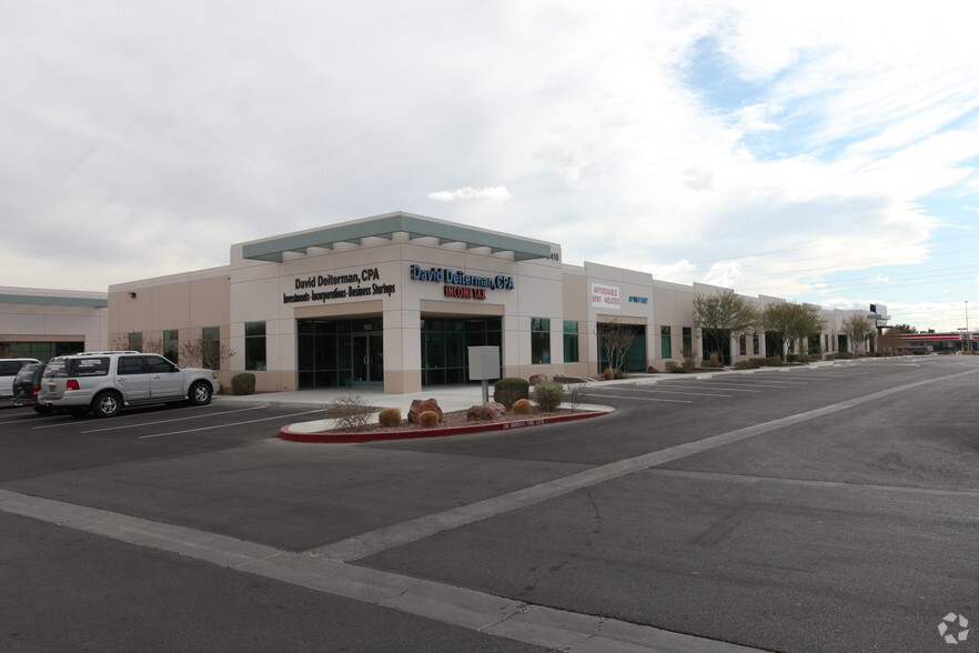 2410-2430 N Decatur Blvd, Las Vegas, NV à louer - Photo principale – Image 1 sur 13