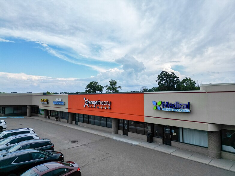 30211-30295 Woodward Ave, Royal Oak, MI à louer - Photo de l’immeuble – Image 2 sur 6