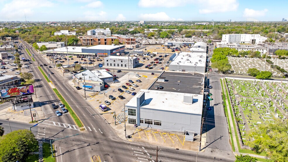 3043-3073 Gentilly Blvd, New Orleans, LA à louer - Photo de l’immeuble – Image 2 sur 16