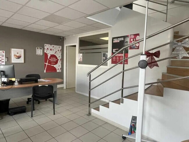 Plus de détails pour Bureau à vendre