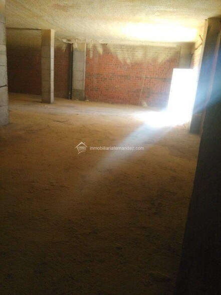 Local commercial dans Cáceres, Cáceres à vendre - Photo de l’immeuble – Image 2 sur 8