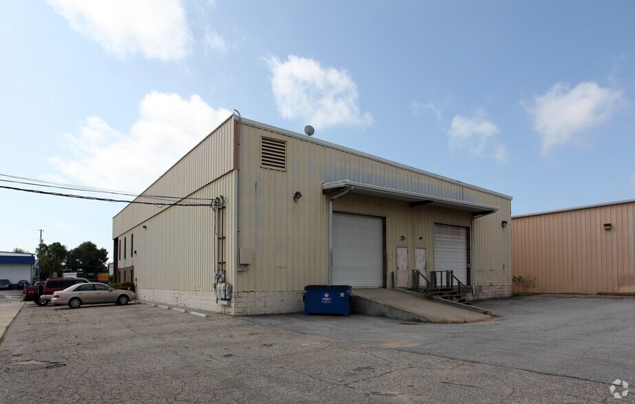 140 Lurton St, Pensacola, FL à louer - Photo de l’immeuble – Image 3 sur 4