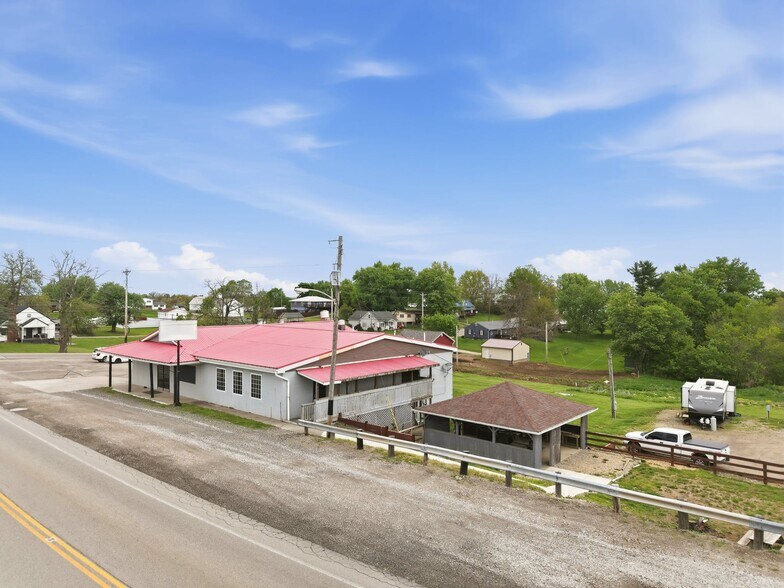 52230 State Route 800, Malaga, OH à vendre - Photo de l’immeuble – Image 2 sur 22