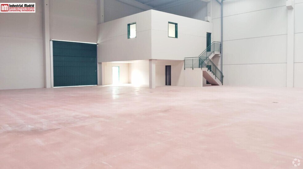 Industriel/Logistique dans Arganda del Rey, Madrid à vendre - Photo de l’immeuble – Image 1 sur 4
