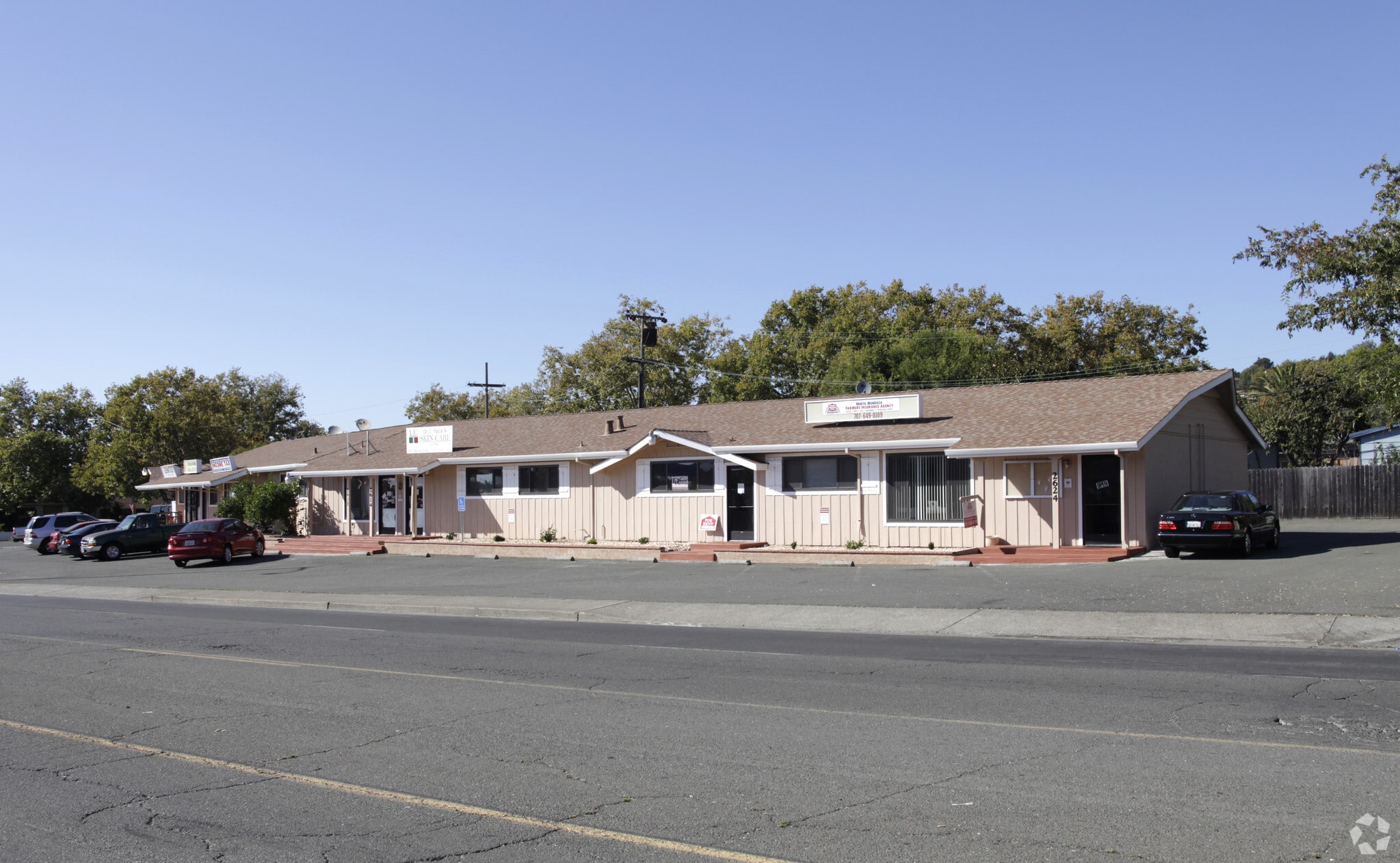 2600-2624 Springs Rd, Vallejo, CA à louer Photo principale– Image 1 sur 3