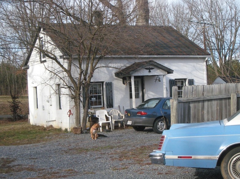 644 Berrys Ferry Rd, White Post, VA à vendre - Photo de l’immeuble – Image 2 sur 5