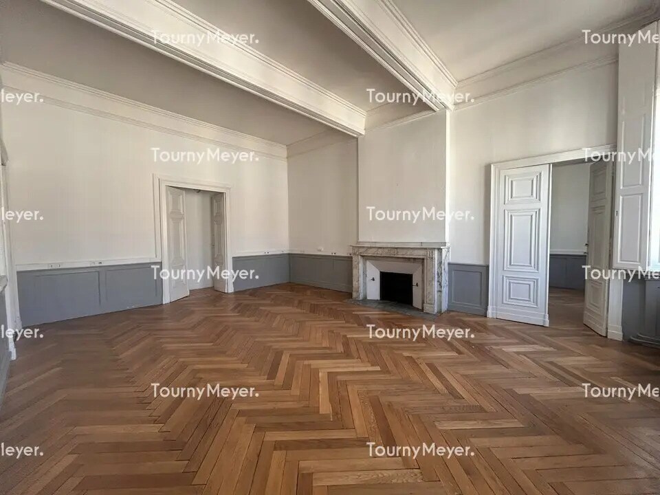 Bureau dans Toulouse à louer Photo de l’immeuble– Image 1 sur 11