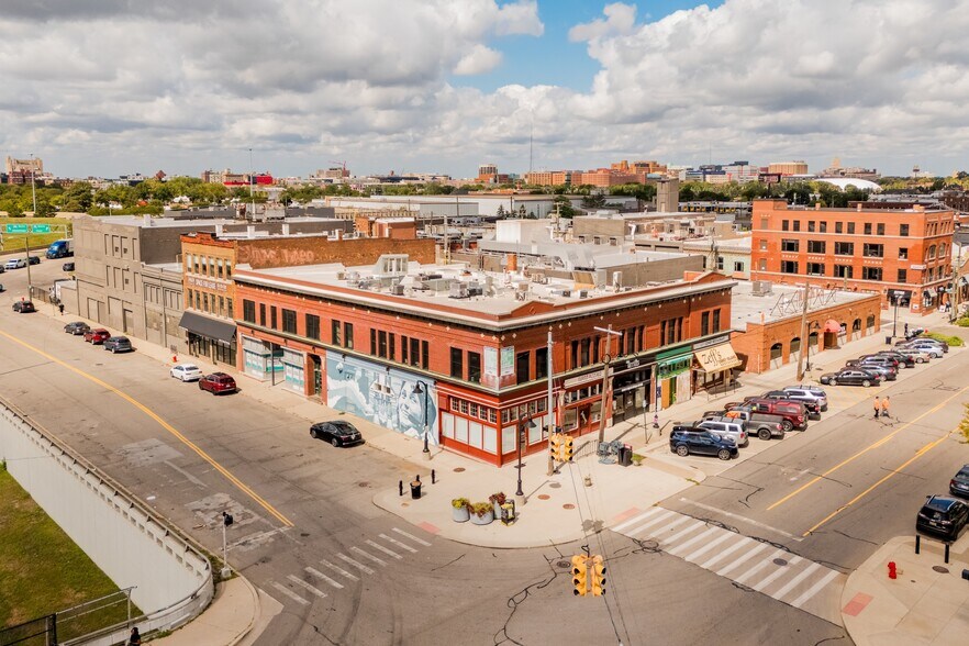 2453-2469 Russell St, Detroit, MI à vendre - Photo de l’immeuble – Image 3 sur 13