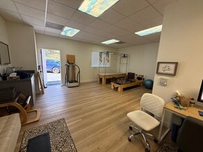 2210 Encinitas Blvd, Encinitas, CA à louer Photo intérieure– Image 2 sur 5
