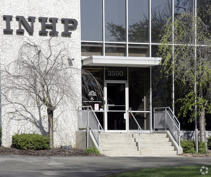 3550 N Washington Blvd, Indianapolis, IN à louer - Photo de l’immeuble – Image 2 sur 35