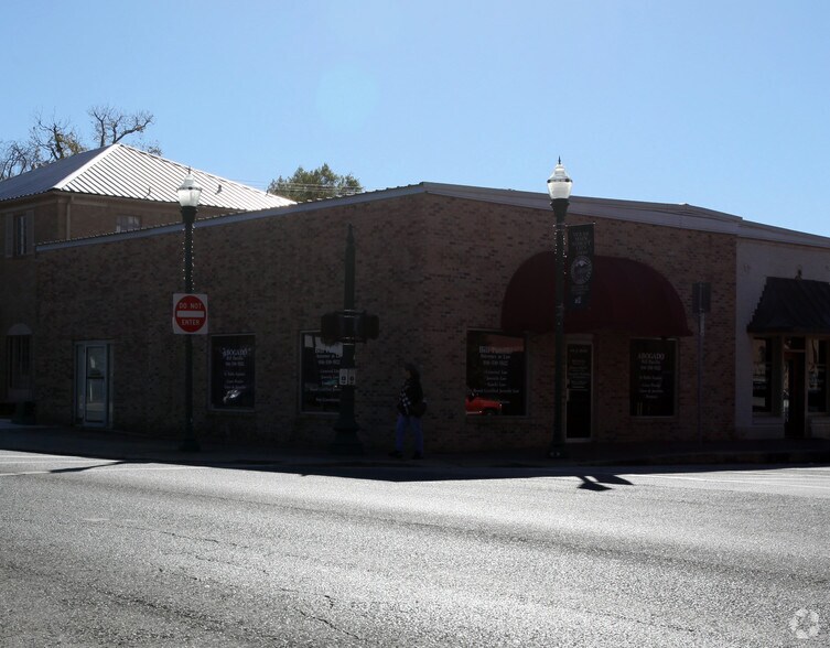 430 N Main St, Conroe, TX à vendre - Photo principale – Image 2 sur 2