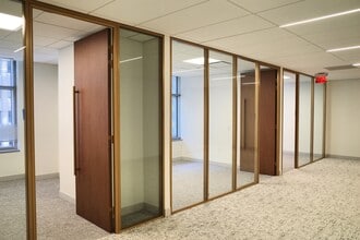 607 14th St NW, Washington, DC à louer Photo intérieure– Image 2 sur 3