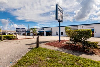 Plus de détails pour 12505 66th St N, Largo, FL - Local d'activités à louer