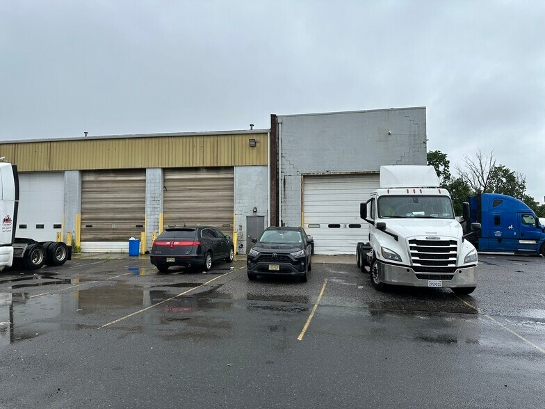 15 Frontage Rd, Hampton, NJ à vendre - Photo de l’immeuble – Image 2 sur 10