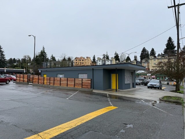 1809 120th St, Seattle, WA à louer - Photo de l’immeuble – Image 3 sur 3