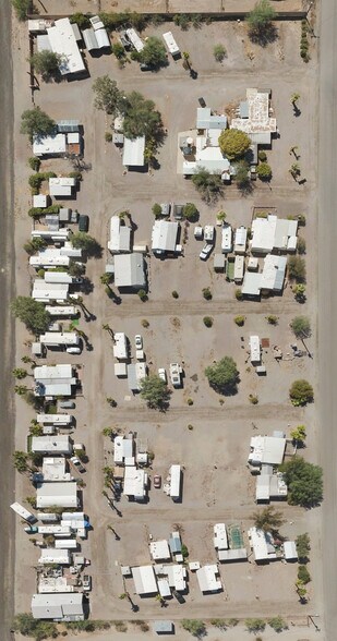 855 S Rodgers Pl, Quartzsite, AZ à vendre - Photo de l’immeuble – Image 2 sur 6