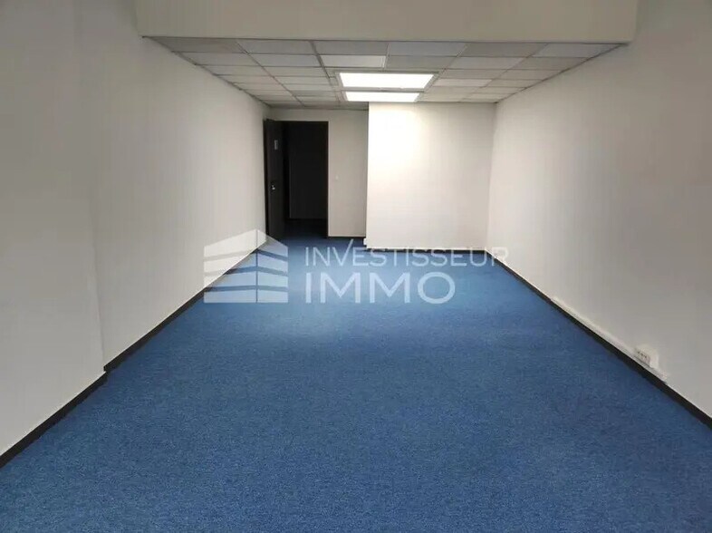 Bureau dans Torcy à louer - Photo intérieure – Image 3 sur 8