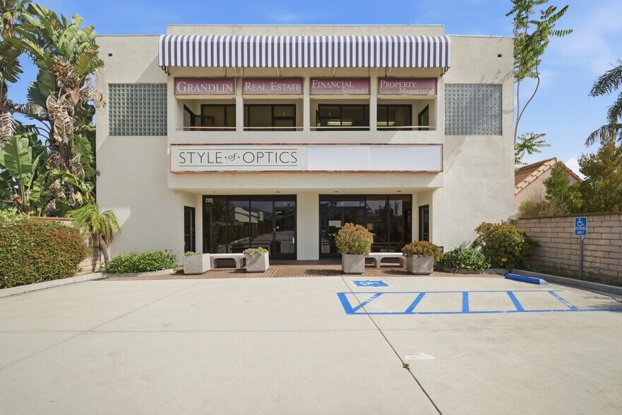 2315 Pacific Coast Hwy, Lomita, CA à vendre - Photo principale – Image 1 sur 25