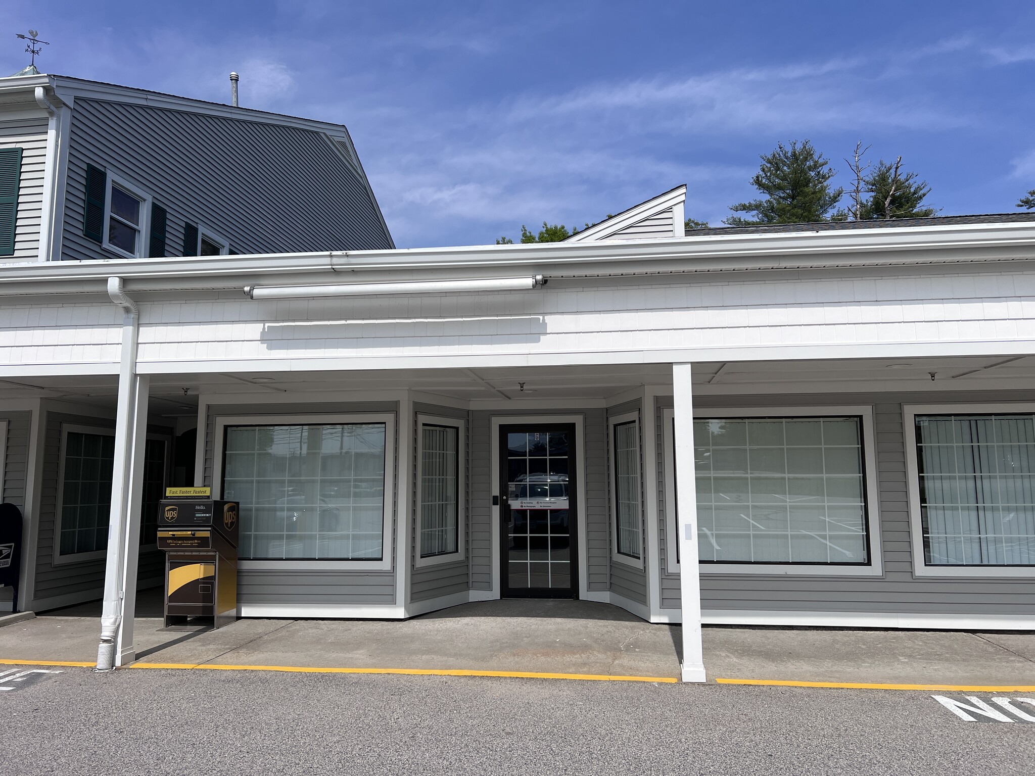 137 Epping Rd, Exeter, NH à louer Photo de l’immeuble– Image 1 sur 5