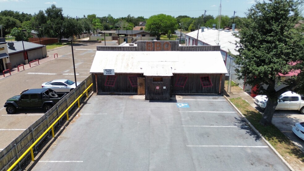 3619 N 10th St, McAllen, TX à louer - Photo de l’immeuble – Image 2 sur 8