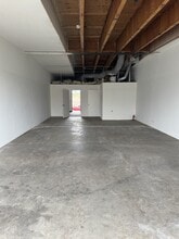 455 W La Cadena Dr, Riverside, CA à louer Photo intérieure– Image 2 sur 11
