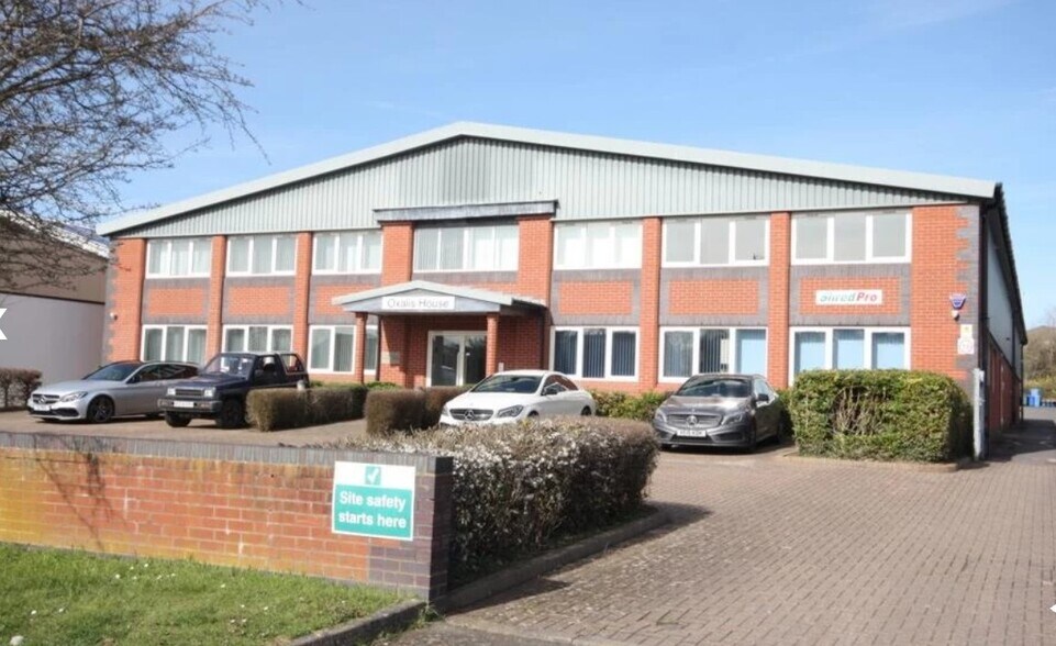 3 Masons Rd, Stratford Upon Avon à louer - Photo de l’immeuble – Image 1 sur 1