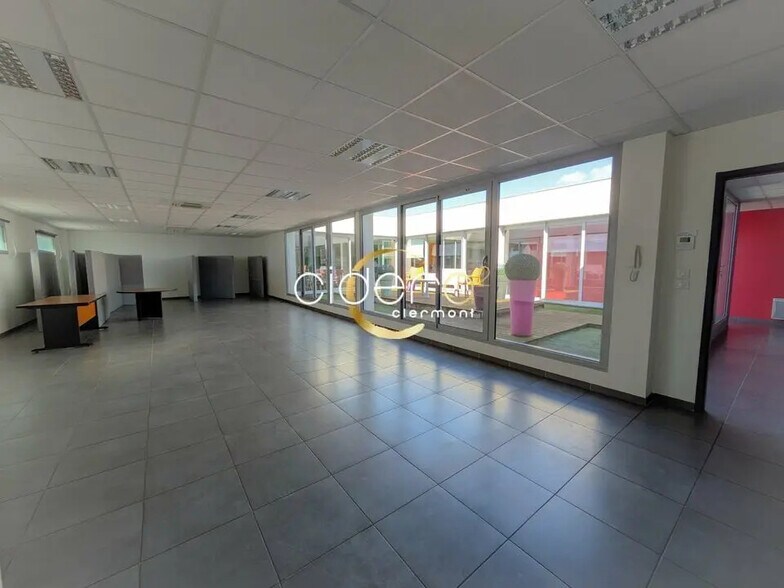 Bureau dans Aubière à louer - Photo de l’immeuble – Image 3 sur 5